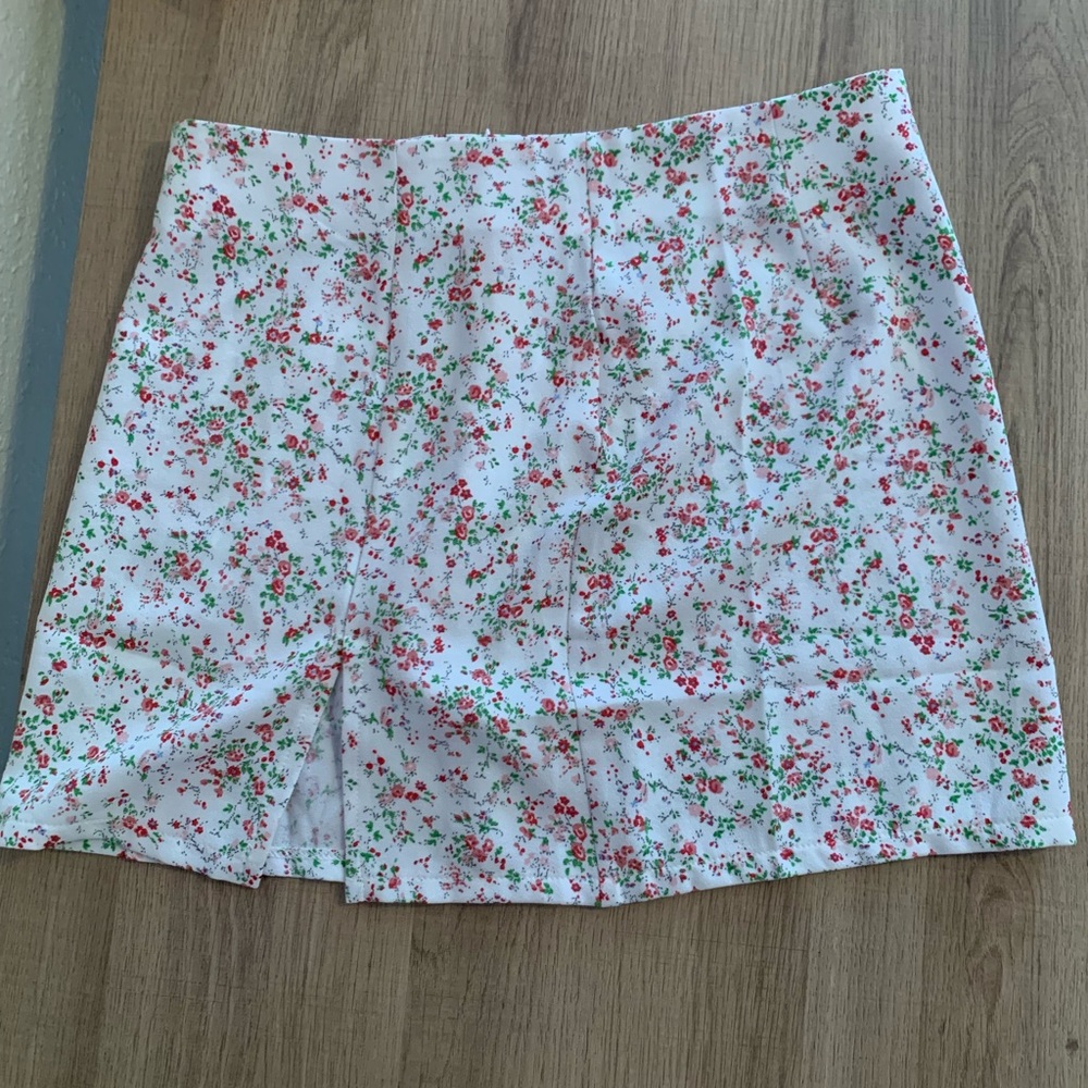 SHEIN floral mini skirt - XS